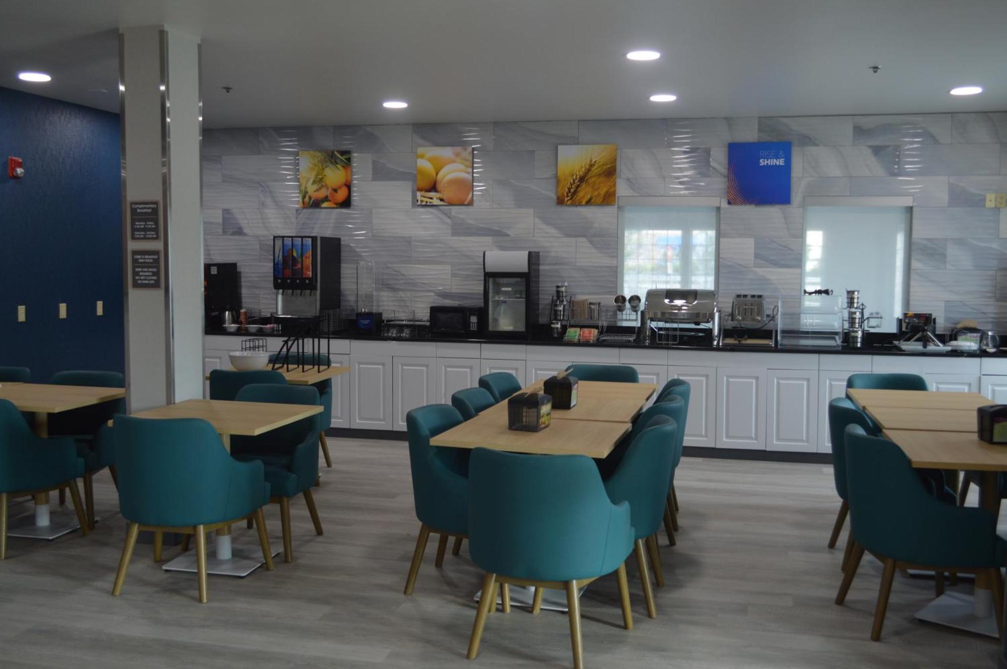 Comfort Inn & Suites Harrisburg-Hershey North Eksteriør billede