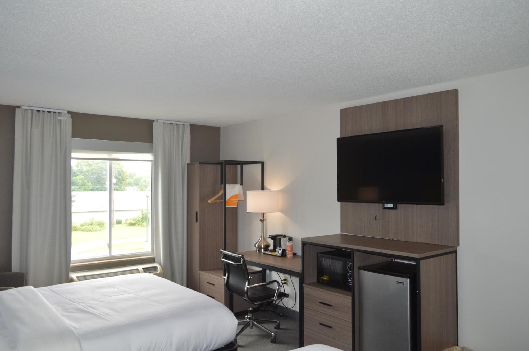 Comfort Inn & Suites Harrisburg-Hershey North Eksteriør billede