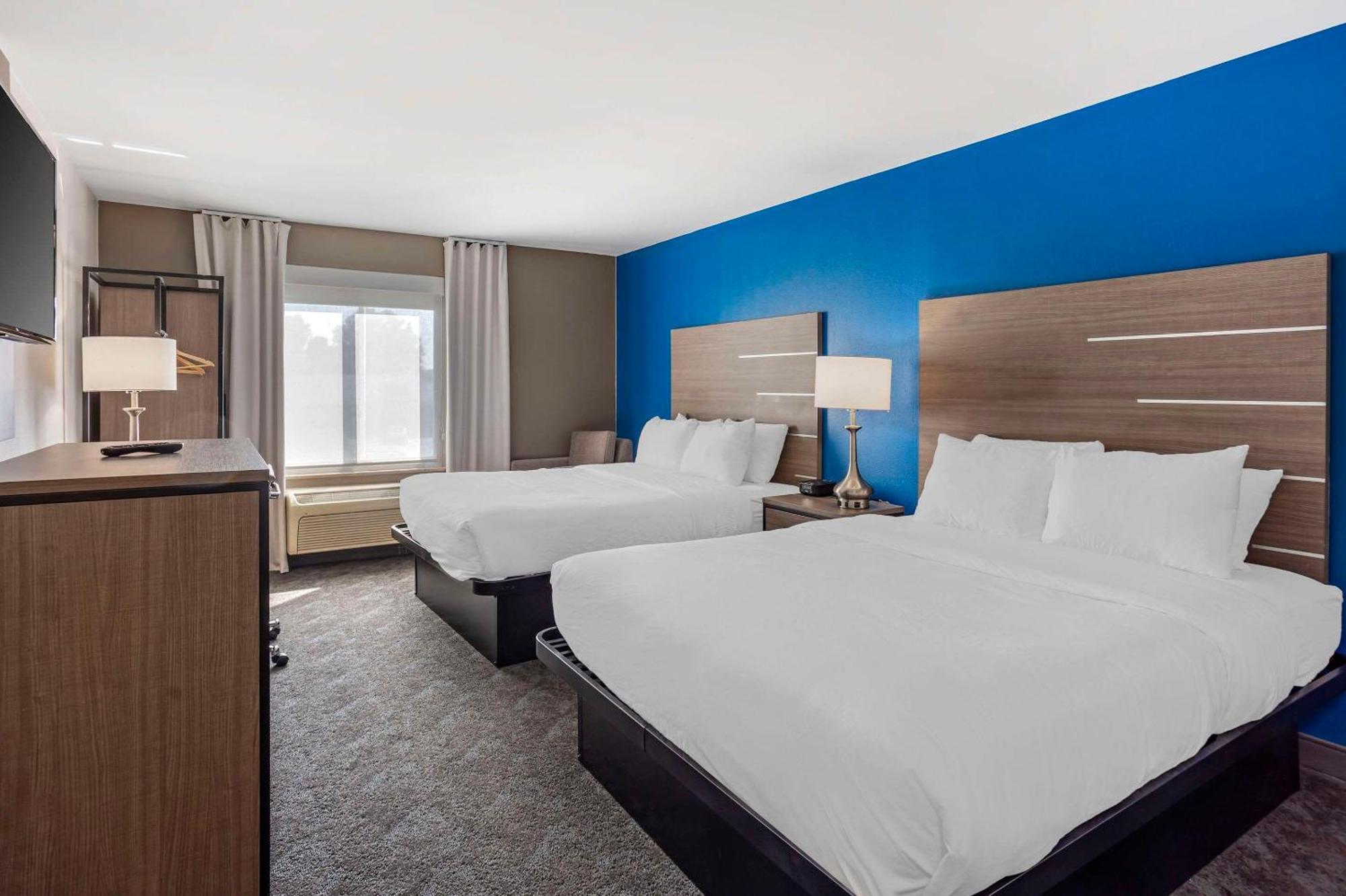 Comfort Inn & Suites Harrisburg-Hershey North Eksteriør billede